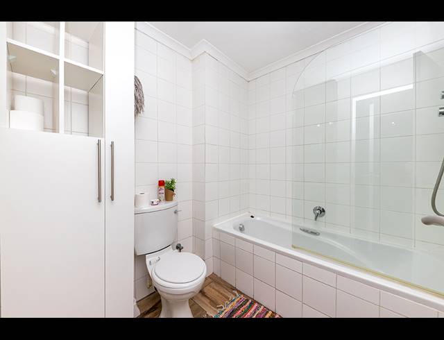 2 BEDROOM APARTMENT FOR SALE IN CAPE TOWN CITY CENTRE